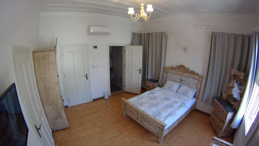 Cundada Hotel Айвалык Экстерьер фото